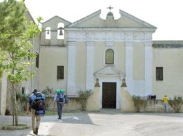 Grottaglie pasca tlì palòmme Mutata