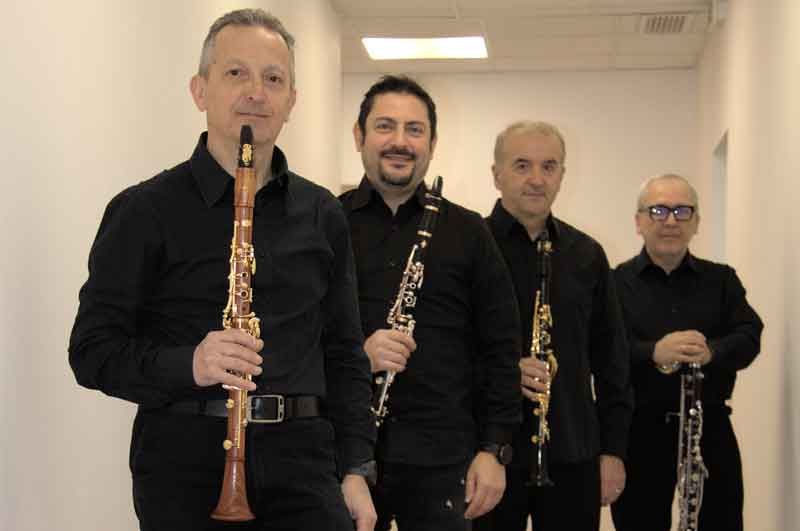 47452d53-e86a-114a-34c0-e7506acd868d Quartetto Tosca & drums